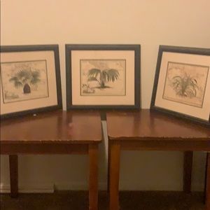 Set of 3 wall decor.